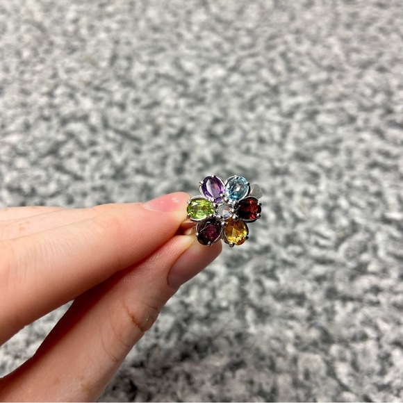 🌸Multicolored Rainbow Flower Cluster Ring Sterling Silver Boho Women’s Size 7 - Picture 2 of 6